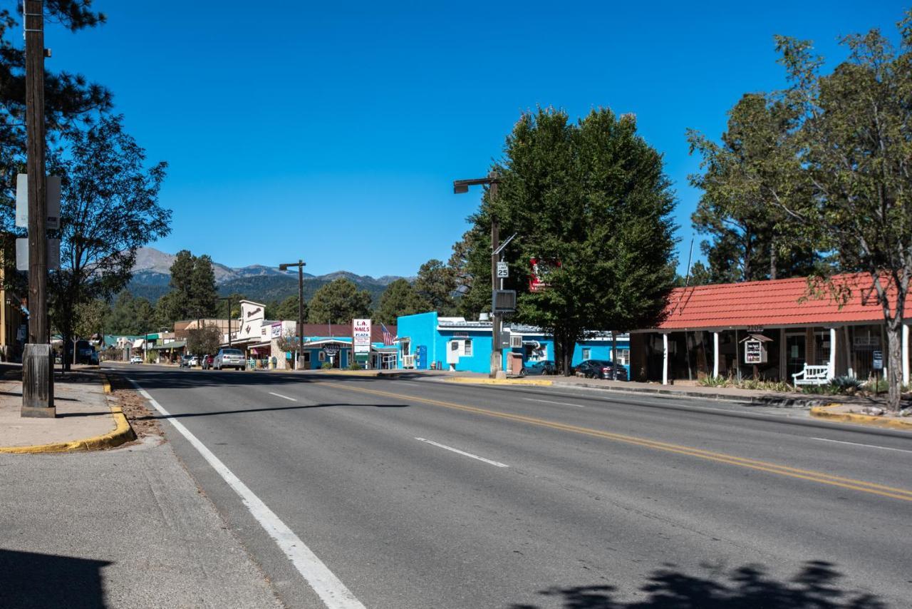 Apache Village Cabinette 15, Queen Bed, Midtown, Sleeps 2 Ruidoso Exterior foto